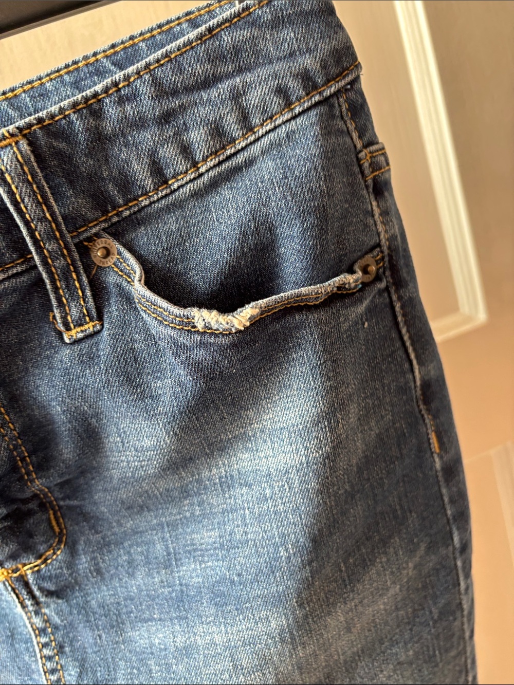 Jeans Subcategory Identification - Picture 4 of 6